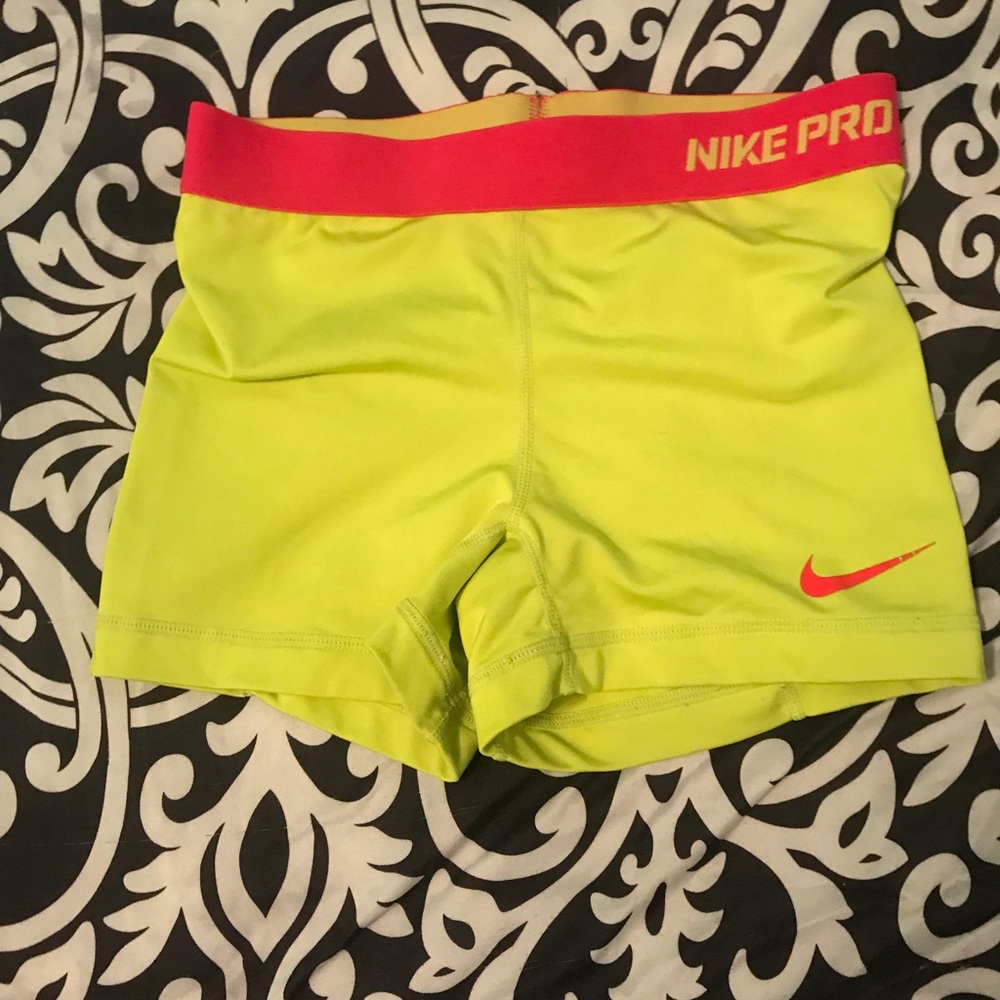 NIKE PRO DRI-FIT SHORTS